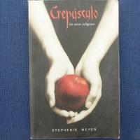 Crepusculo Un Amor Peligroso, Stephenie Meyer, Ed. Alfaguara segunda mano  Chile 