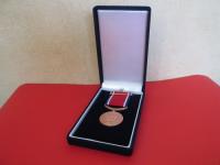 Medalla Ejercito De Chile 200 Años Al Servicio De La Patria  segunda mano  Chile 