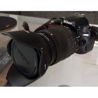  Nikon D5100  Color  Negro Mas Lente Sigma , usado segunda mano  Chile 