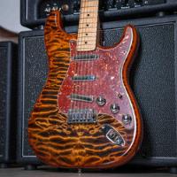Fender Artisan Stratocaster Nos Quilted Maple Top Tigereye  segunda mano  Chile 