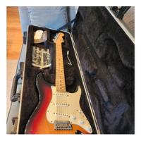 Usado, Fender American Standard Stratocaster Maple Fingerboard Sunb segunda mano  Chile 